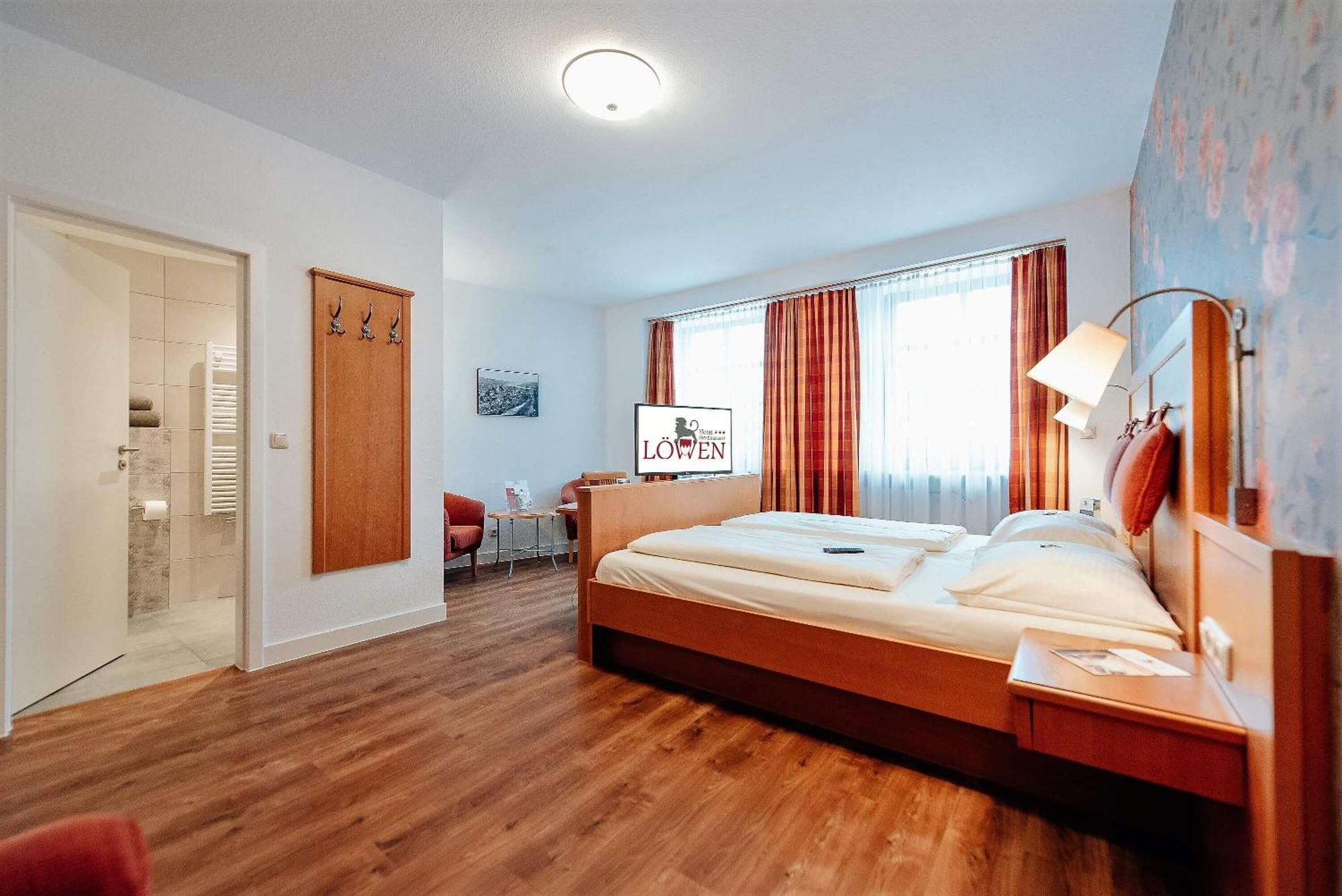 Loewen Hotel & Restaurant Marktbreit Dış mekan fotoğraf
